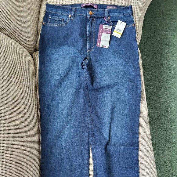 Gloria Vanderbilt Amanda Jeans, Madison Wash - Picture 4 of 4